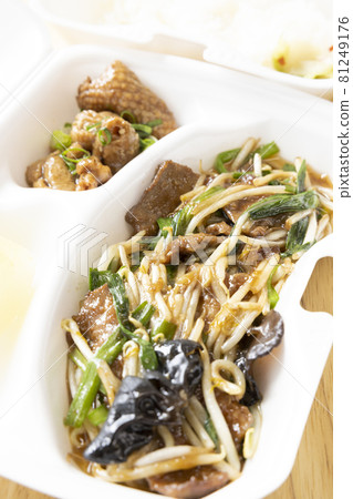 Delicious Levanilla fried takeout Delicious Levanilla fried takeout 81249176