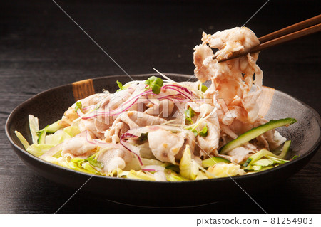 Cold shabu salad 81254903