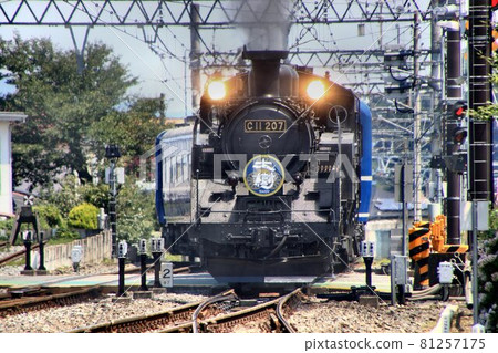 To Kinugawa Road in the summer of green burning, at Shimoimaichi Station ... SL Taiki "C11" To Kinugawa Road in the summer of green burning, at Shimoimaichi Station ... SL Taiki "C11" 81257175