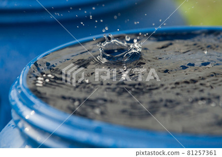 Rain that collects in the rainwater tank Rain that collects in the rainwater tank 81257361