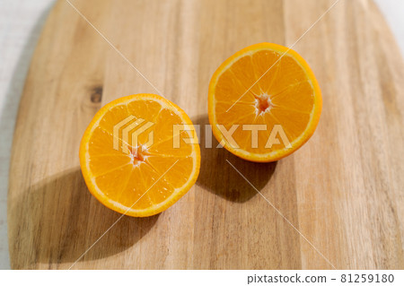 Orange fruit Orange fruit 81259180