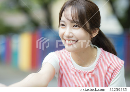 幼兒園教師園 81259385