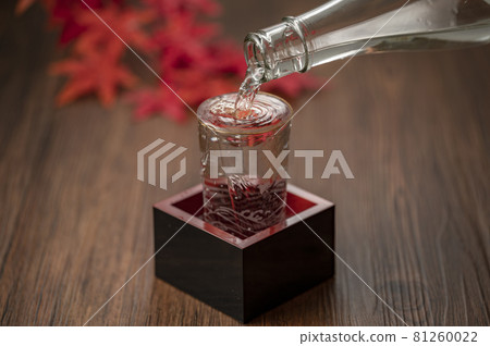 Japanese sake Japanese sake 81260022