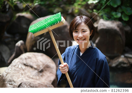Nakai image with a deck brush Nakai image with a deck brush 81262396