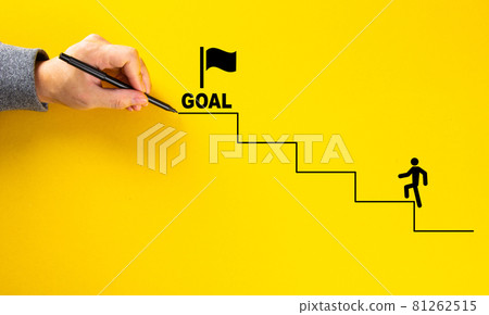businessman hand drawing career ladder on yellow background. 81262515