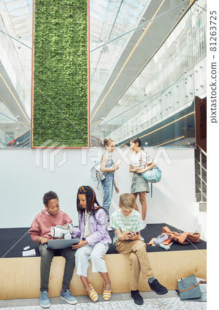 Group of Kids at Future School 81263725