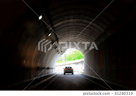 Tunnel exit image 81280319