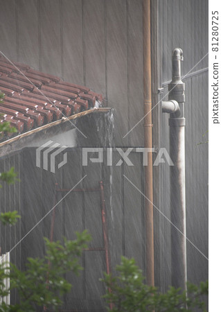 Residential area with heavy rain Residential area with heavy rain 81280725