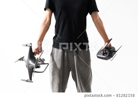 有無人機的中間人 81282158