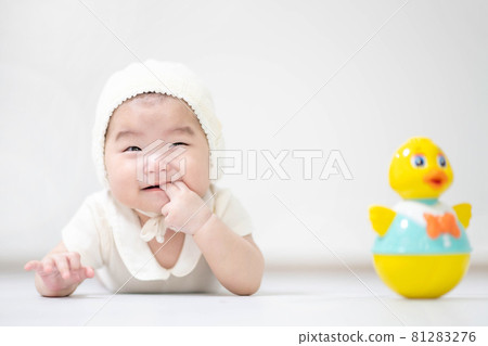 Baby Lifestyle Newborn 81283276