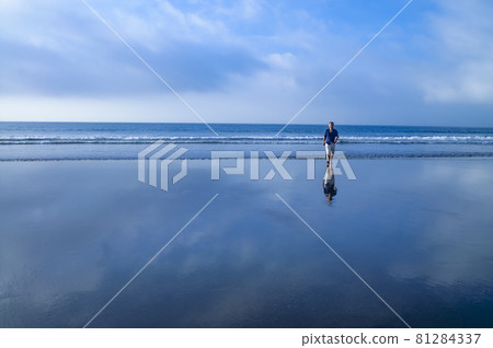 Reflection beach in Oarai Reflection beach in Oarai 81284337