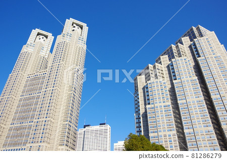東京都廳1號樓（左）和東京都廳2號樓（右）（東京都新宿區西新宿） 81286279