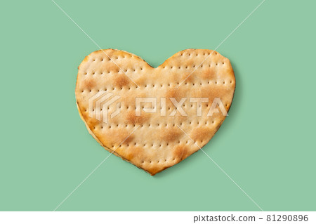 Heart shaped matza bread Heart shaped matza bread 81290896