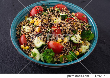 Fresh vegetable salad with quinoa Fresh vegetable salad with quinoa 81292142