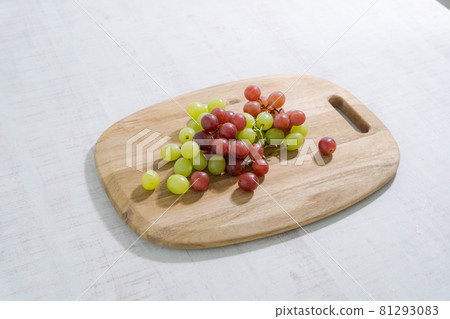 Grape, grape, fruit 81293083