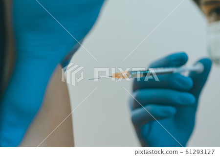 Healthcare workers who administer the vaccine 81293127