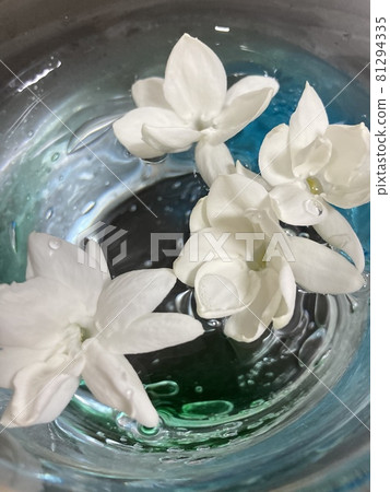 Jasmine flower Float in mineral water and enjoy the scent 81294335