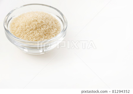 Three temperature sugar 81294352