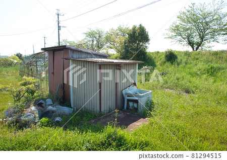 Rural hut Rural hut 81294515