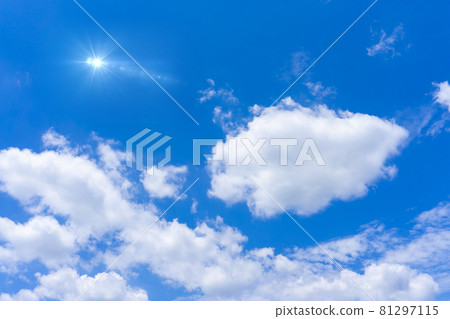 陽光、清新的藍天和雲彩的背景素材_b_01 陽光、清新的藍天和雲彩的背景素材_b_01 81297115