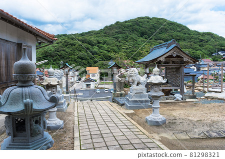 Shimane Peninsula, 42 Ura, Tayu Ura's Tsugami Shrine 81298321
