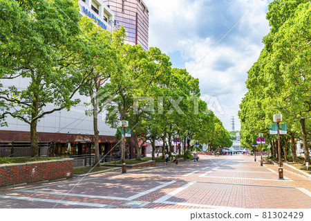 [東京] 多摩中心站周邊維護精美的街景 81302429