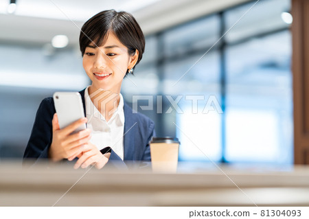 Office business woman shooting cooperation: WEEK Shibadaimon (Sun Frontier Fudousan) Office business woman shooting cooperation: WEEK Shibadaimon (Sun Frontier Fudousan) 81304093