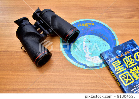 Binoculars for astronomical observation, planisphere, constellation picture book, astronomical image, astronomical observation image Binoculars for astronomical observation, planisphere, constellation picture book, astronomical image, astronomical observation image 81304553