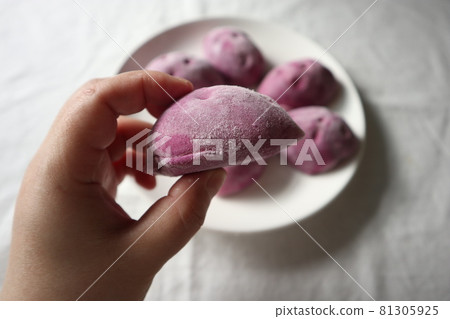 Delicious bread Delicious bread 81305925