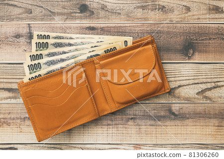 Wallet and bill Wallet and bill 81306260
