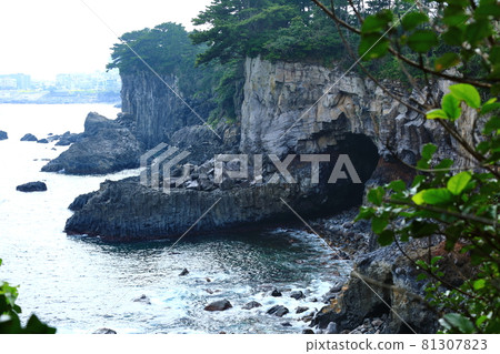 Sojeongbang瀑布，，瀑布，海岸，海岸，懸崖，懸崖，大海，風景， 81307823