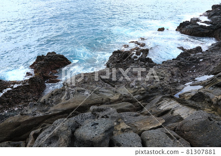 Sojeongbang Falls, waterfall, coast, coastal area, cliff, precipice, sea, scenery, 81307881
