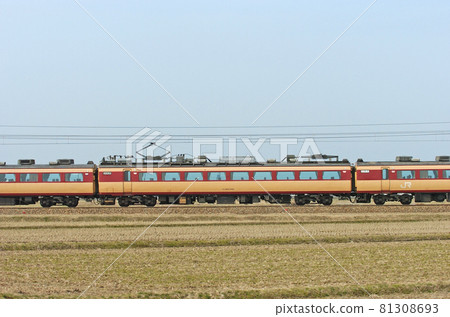北陸本線 三河加賀笠間 JR 西 485 系列 A07 編隊 ⑧ 茂葉 484-288(京都)山邊 北陸本線 三河加賀笠間 JR 西 485 系列 A07 編隊 ⑧ 茂葉 484-288(京都)山邊 81308693