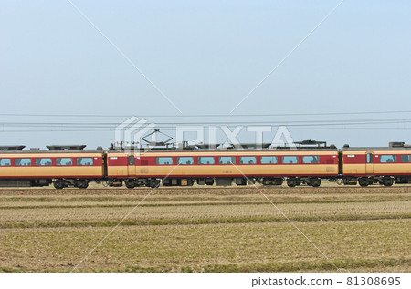 北陸本線三河加賀笠間JR西485系A07編隊⑥茂葉484-75（京都）山側 81308695