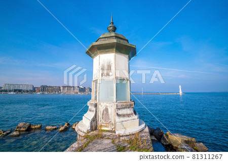 Lighthouse in Lake Geneva in Switzerland Lighthouse in Lake Geneva in Switzerland 81311267