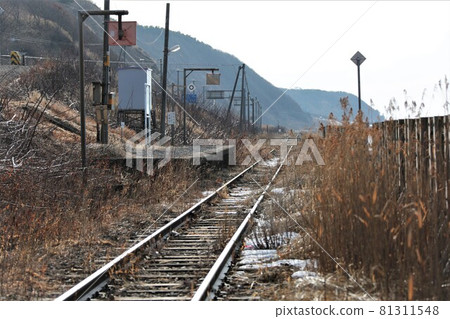 北海道風景“停運後的鐵路日高本線”(北海道新冠町) 北海道風景“停運後的鐵路日高本線”(北海道新冠町) 81311548