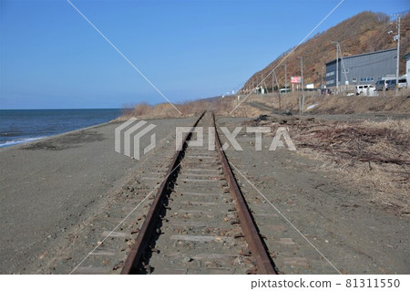 Scenery of Hokkaido "Railway after discontinuation, Hidaka Main Line" (Shinhidaka Town, Hokkaido) Scenery of Hokkaido "Railway after discontinuation, Hidaka Main Line" (Shinhidaka Town, Hokkaido) 81311550