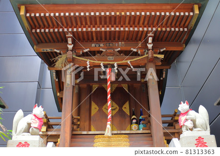 東京都中央區 2 丁目八重洲伏見稻荷神社 2 丁目八重洲南町會豎立八重洲和京橋守護者商業繁榮 東京都中央區 2 丁目八重洲伏見稻荷神社 2 丁目八重洲南町會豎立八重洲和京橋守護者商業繁榮 81313363