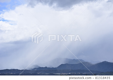 往下雨的同志村方向 往下雨的同志村方向 81318435