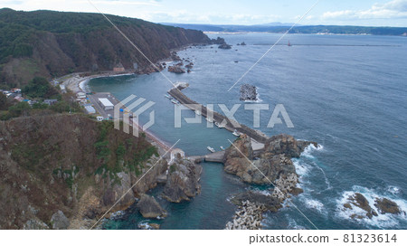 《Kuji City, Iwate Prefecture》 Meotoiwa 81323614