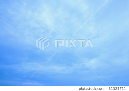 多雲的早晨 多雲的早晨 81323711