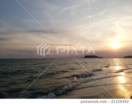 Evening sea Evening sea 81326492