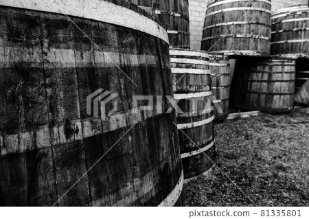 Old rusty wooden barrels Old rusty wooden barrels 81335801