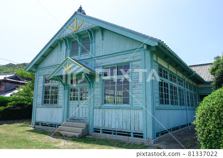 Awashima Marine Memorial Hall using the site of the National Awashima Marine School, which was the oldest seafarer training school in Japan 81337022