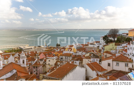 Lisbon, Portugal skyline in sunny summer day 81337028