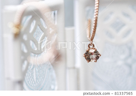 earring earring 81337565