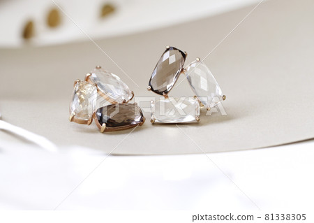earring 81338305