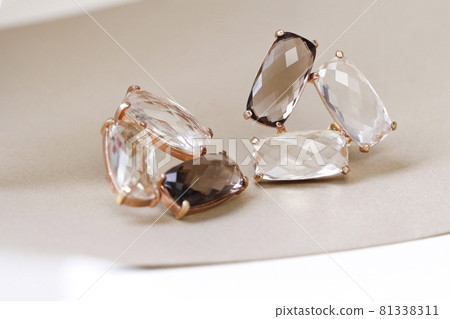 earring earring 81338311