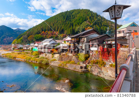 Gujo Hachiman, Yoshida River flowing through the city <Gujo City, Gifu Prefecture> Gujo Hachiman, Yoshida River flowing through the city <Gujo City, Gifu Prefecture> 81340788
