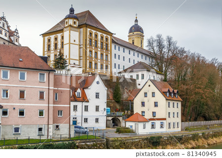 View of castle, Neuburg an der Donau, Germany View of castle, Neuburg an der Donau, Germany 81340945